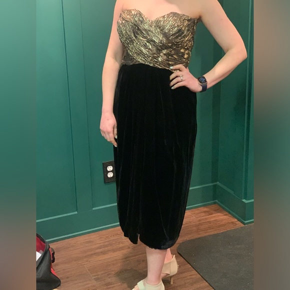 Albert Nipon Vintage 80s Metallic and Velvet Dress - Picture 1 of 8